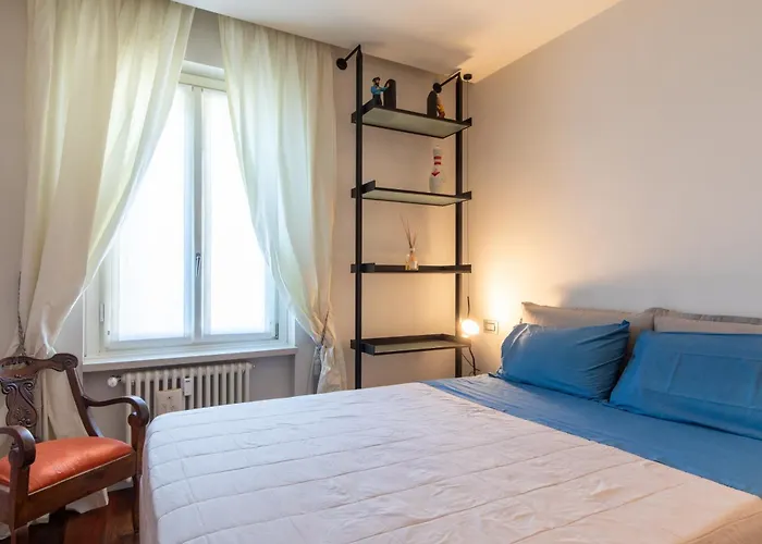 Porta Venezia- Design Apartment, 2-Bedrooms, Netflix, Wifi